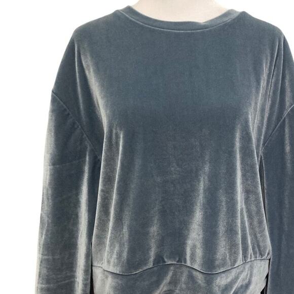 Zara Velour Sweatshirt in Seal Gray size M Crewneck Pullover - Picture 2 of 9